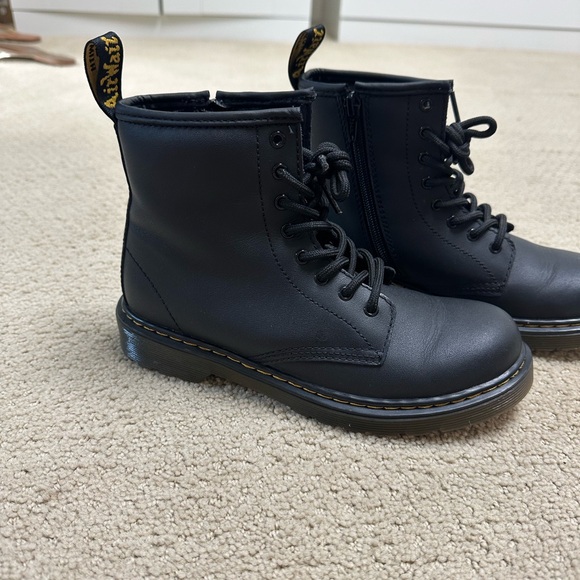 Black 1460 Dr. Martens Boots 4Y - Picture 5 of 7